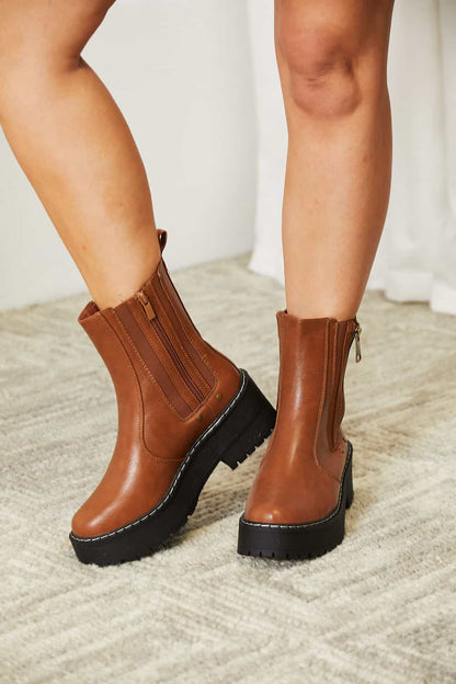 Forever Link Side Zip Platform Boots (Brown)