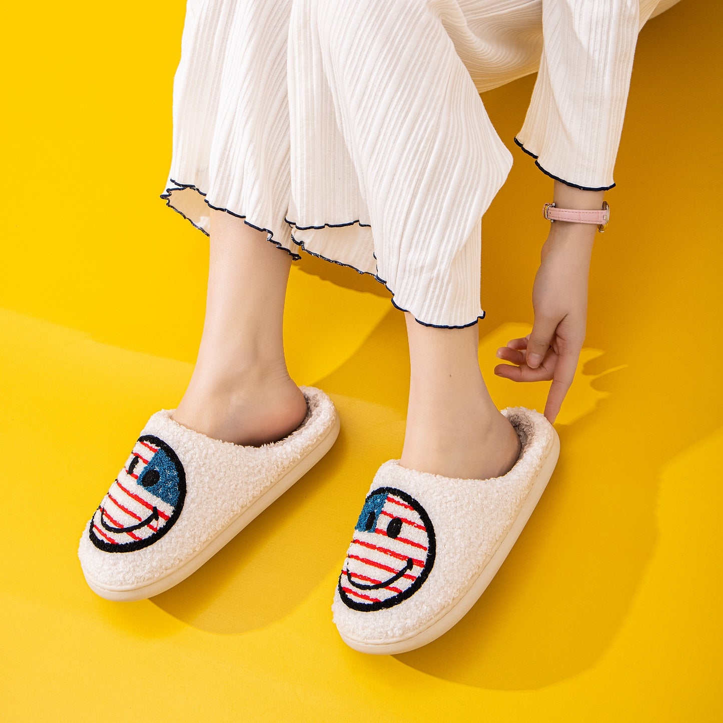 Melody USA Smiley Face Slippers