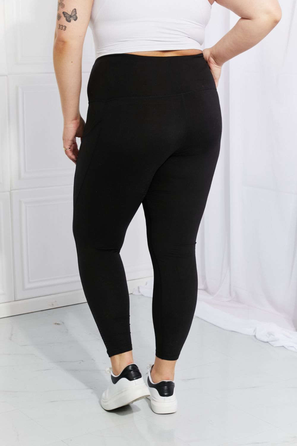 Leggings Depot Strengthen and Lengthen Reflective Dot Active Leggings