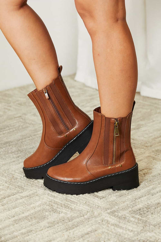 Forever Link Side Zip Platform Boots (Brown)