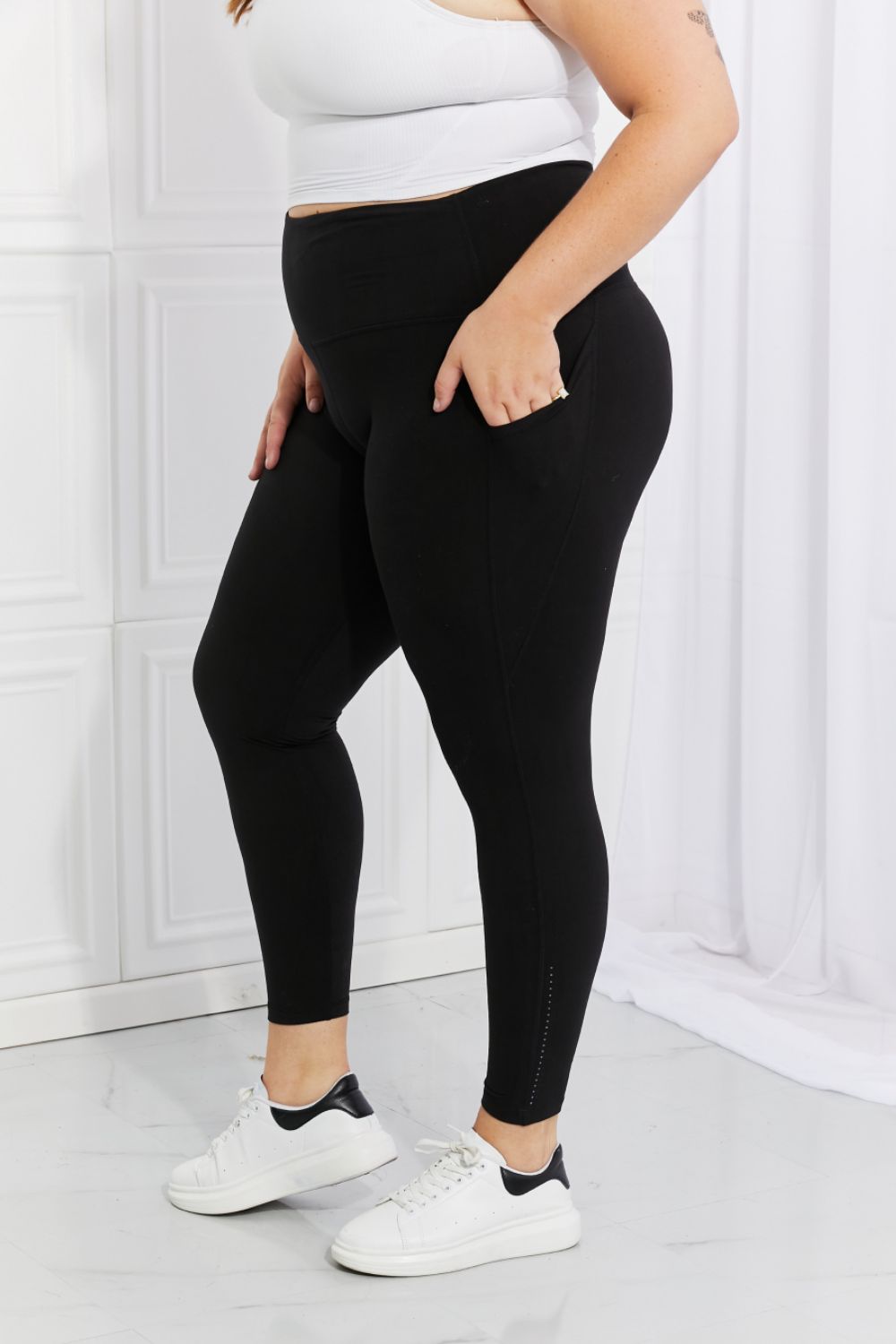 Leggings Depot Strengthen and Lengthen Reflective Dot Active Leggings